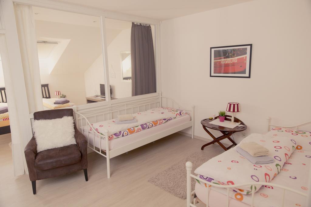 Heinsens Ellerbek Bed & Breakfast Cameră foto