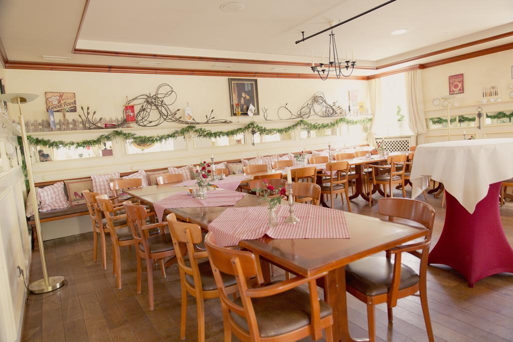 Heinsens Ellerbek Bed & Breakfast Exterior foto