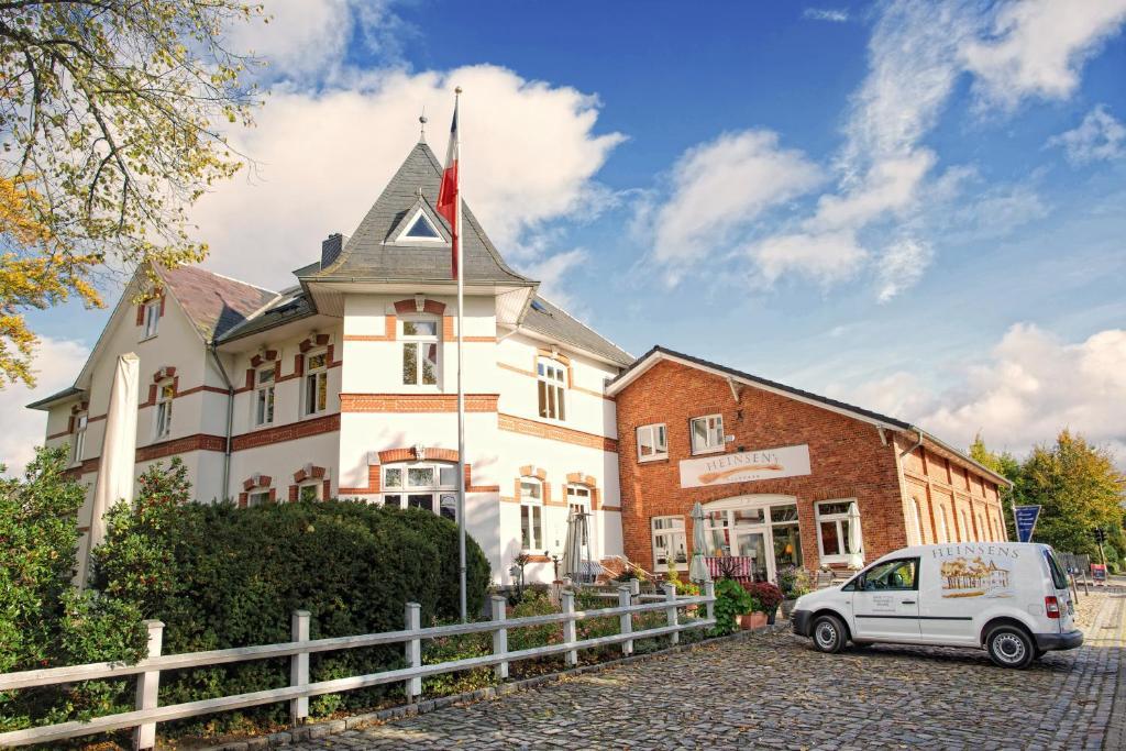 Heinsens Ellerbek Bed & Breakfast Exterior foto