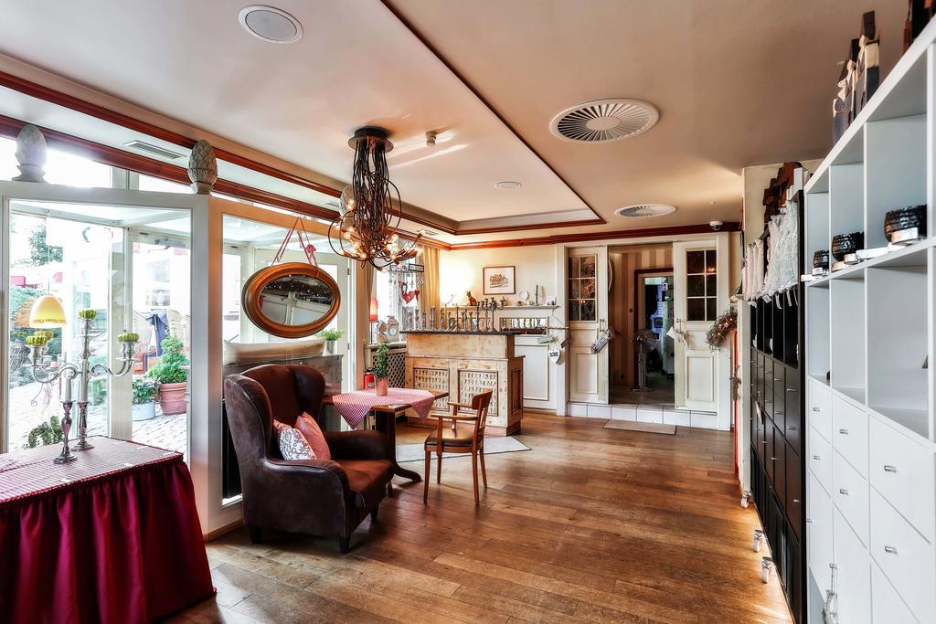 Heinsens Ellerbek Bed & Breakfast Exterior foto