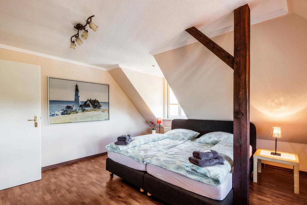 Heinsens Ellerbek Bed & Breakfast Exterior foto